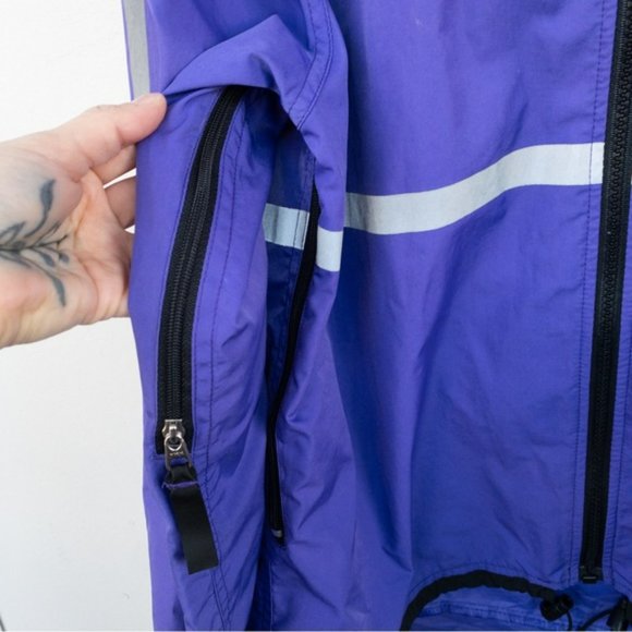 COPY - MEC Vintage 1990s Reflective Cycling Rain Jacket - Picture 7 of 15